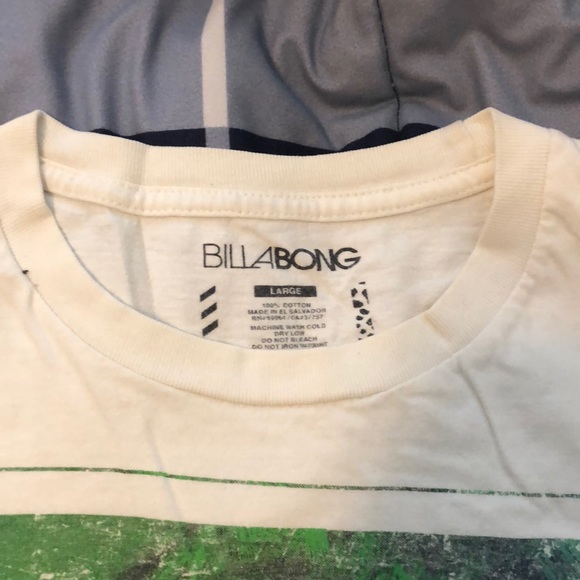 T-shirt - Picture 2 of 2